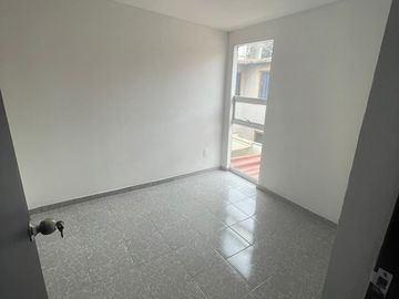 CASA EN VENTA UBICADA EN FUENTES DEL VALLE, TULTITLAN. LISTA PARA HABITAR, GRAN OFERTA!!!