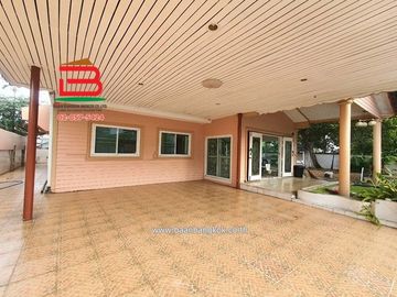 บ้านเดี่ยว หลังริม หมู่บ้าน ซื่อตรง 28 (ซอยนวมินทร์ 143) เนื้อที่ 108 ตรว. ใกล้รพ.พญาไท, โลตัส นวมินทร์ ถนนนวมินทร์ แขวงคลองกุ่ม เขตบางกะปิ กรุงเทพมหา