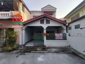 ทาวน์เฮาส์ 2 ชั้น พิธิพันธ์ วิลล่า เนื้อที่ 23 ตรว. ซอยพหลโยธิน 25แยก 39 เขตบางเขน กรุงเทพ