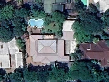 5BR HOUSE & LOT; SOUTH FORBES PARK; MAKATI CITY - FOR SALE
