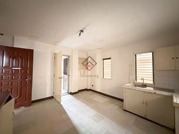 FOR SALE Fixer Upper Old House and Lot in Brgy Don Manuel Quezon City - SH101