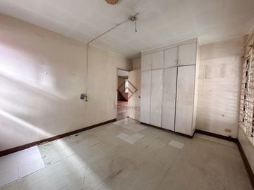 FOR SALE Fixer Upper Old House and Lot in Brgy Don Manuel Quezon City - SH101