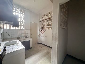FOR SALE Fixer Upper Old House and Lot in Brgy Don Manuel Quezon City - SH101