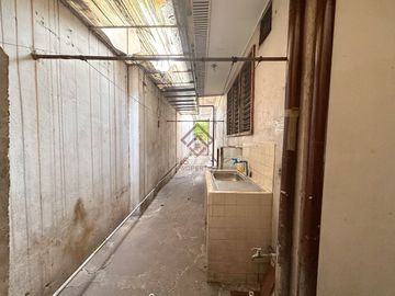 FOR SALE Fixer Upper Old House and Lot in Brgy Don Manuel Quezon City - SH101