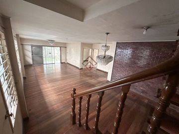FOR SALE Fixer Upper Old House and Lot in Brgy Don Manuel Quezon City - SH101