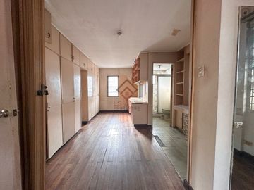 FOR SALE Fixer Upper Old House and Lot in Brgy Don Manuel Quezon City - SH101