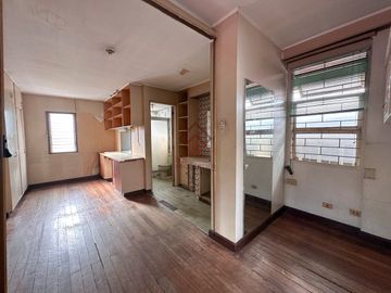 FOR SALE Fixer Upper Old House and Lot in Brgy Don Manuel Quezon City - SH101