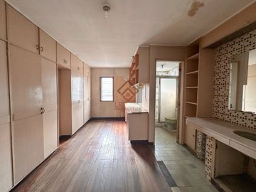 FOR SALE Fixer Upper Old House and Lot in Brgy Don Manuel Quezon City - SH101