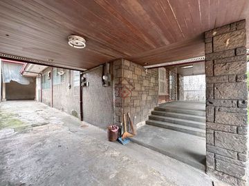 FOR SALE Fixer Upper Old House and Lot in Brgy Don Manuel Quezon City - SH101
