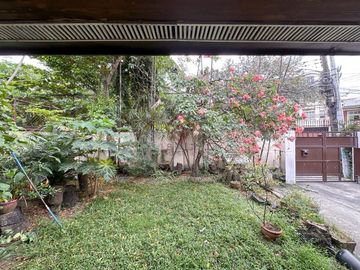 FOR SALE Fixer Upper Old House and Lot in Brgy Don Manuel Quezon City - SH101