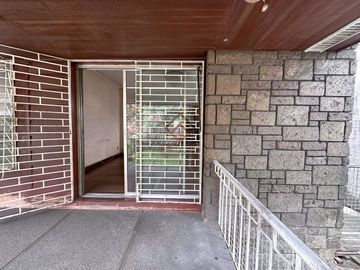FOR SALE Fixer Upper Old House and Lot in Brgy Don Manuel Quezon City - SH101