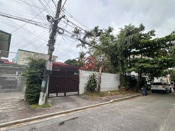 FOR SALE Fixer Upper Old House and Lot in Brgy Don Manuel Quezon City - SH101