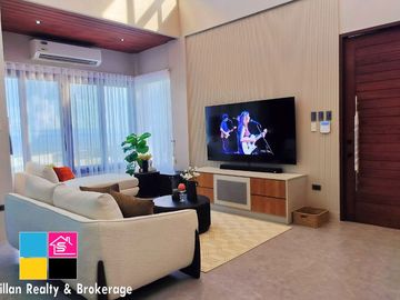 Overlooking Furnished House with Swimming Pool in Talisay Cebu