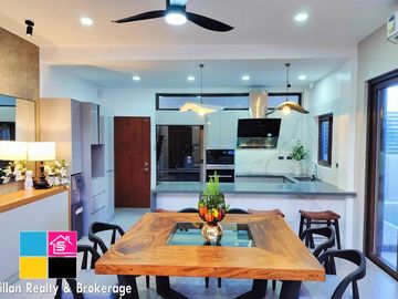 Overlooking Furnished House with Swimming Pool in Talisay Cebu