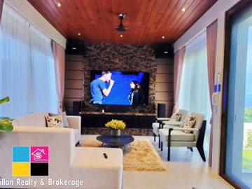 Overlooking Furnished House with Swimming Pool in Talisay Cebu