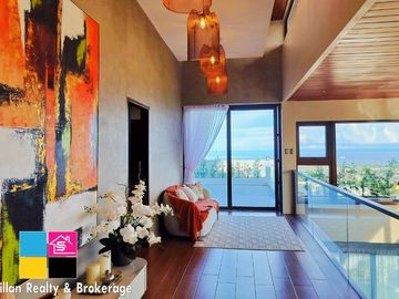 Overlooking Furnished House with Swimming Pool in Talisay Cebu