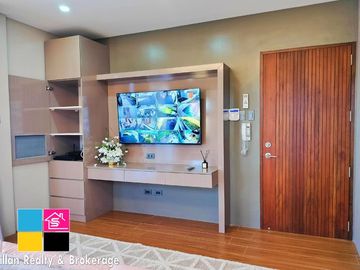 Overlooking Furnished House with Swimming Pool in Talisay Cebu