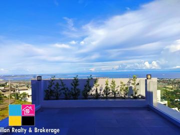 Overlooking Furnished House with Swimming Pool in Talisay Cebu