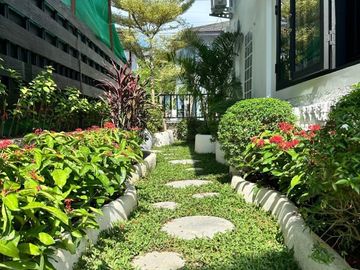 Luxury Villa for Sale in a Beachfront Village – Jomtien