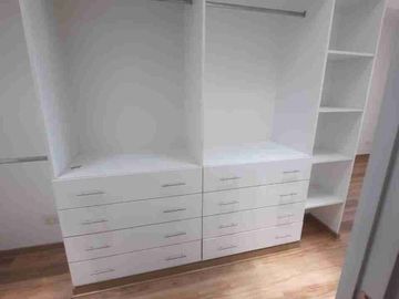VENDO DEPARTAMENTO DÚPLEX. REMODELADO. IMPECABLE. FRENTE A PARQUE – SAN BORJA