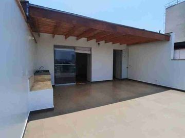 VENDO DEPARTAMENTO DÚPLEX. REMODELADO. IMPECABLE. FRENTE A PARQUE – SAN BORJA