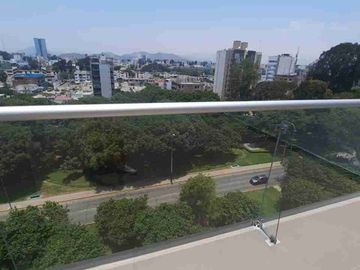 VENDO DEPARTAMENTO DÚPLEX. REMODELADO. IMPECABLE. FRENTE A PARQUE – SAN BORJA