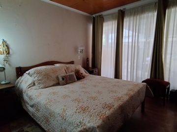Se Vende cómoda y segura casa, ubicada en 20 Oriente con 9 1/2 sur.