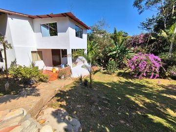 SE VENDE FINCA EN RUITOQUE ALTO