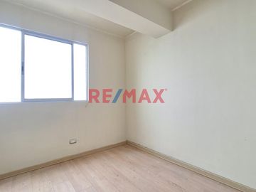 Se Vende Departamento Frente Al Mar En San Miguel Con Cochera