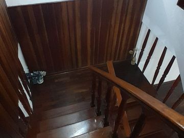 SE VENDE LINDA CASA EN LA MOLINA