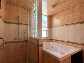 Casa en Venta 4 recámaras zona La Paz, Puebla