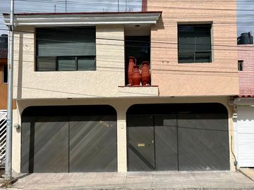 Casa en Venta 4 recámaras zona La Paz, Puebla