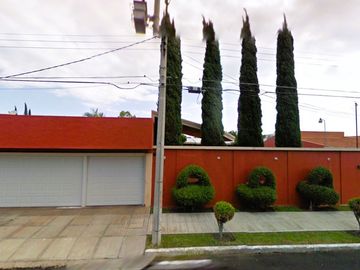 EXCCELENTE PROPIEDAD EN RESIDENCIAL CAMPESTRE