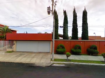 EXCCELENTE PROPIEDAD EN RESIDENCIAL CAMPESTRE