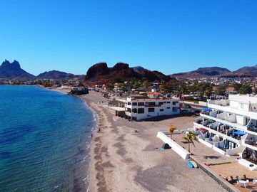 Venta de casa en 105 Conquistador I