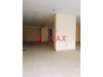 Casa Ideal Para Inversión O Negocio Con Parámetros De 7 Pisos