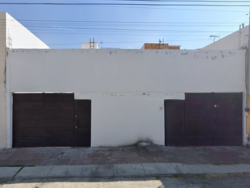 Casa 🏡 de oportunidad en 81 PONIENTE #1526 COL SAN JOSE MAYORAZGO  ✨💵