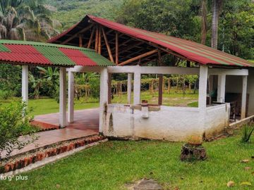 MARAVILLOSA CASA EN MELGAR