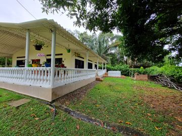 MARAVILLOSA CASA EN MELGAR