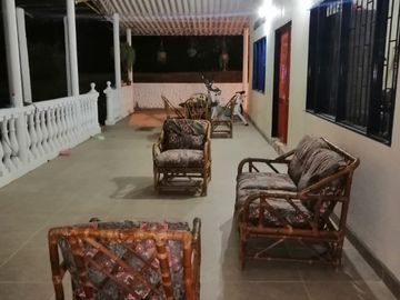 MARAVILLOSA CASA EN MELGAR