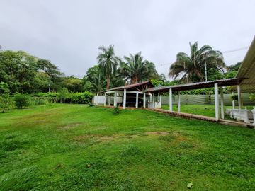 MARAVILLOSA CASA EN MELGAR