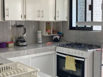 VENDO CASA EN VILLA DE LAS FLORES SECCION LAS PLAZAS, AMPLIA DE 4 RECAMARAS