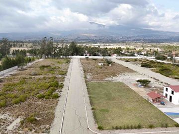 TERRENOS CAMPESTRES EN VENTA - SECTOR A POCOS MINUTOS DE GUAYLLABAMBA