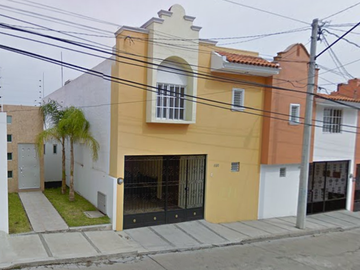 VENTA DE CASA EN BENITO JUAREZ, LA PIEDAD, MICHOACAN.