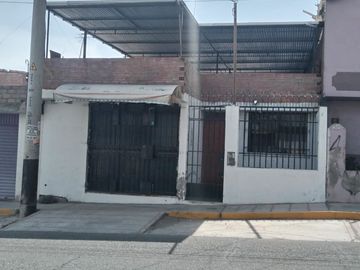 Casa En Venta En Villa Paraíso, Cerro Colorado