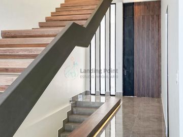 Exclusiva Casa en Venta en Cumbres Elite Premier, Privada Andes - Diseño Contemporáneo