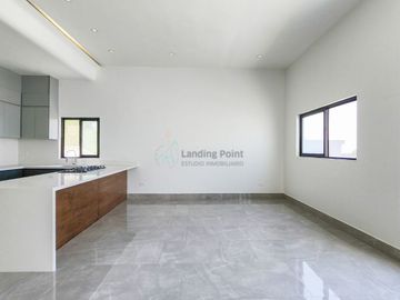Exclusiva Casa en Venta en Cumbres Elite Premier, Privada Andes - Diseño Contemporáneo