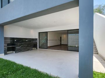 Exclusiva Casa en Venta en Cumbres Elite Premier, Privada Andes - Diseño Contemporáneo