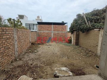 Venta De Terreno Con Construccion En Campiña De Moche / 273.5 M2 / $ 80,000