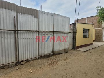 Venta De Terreno Con Construccion En Campiña De Moche / 273.5 M2 / $ 80,000